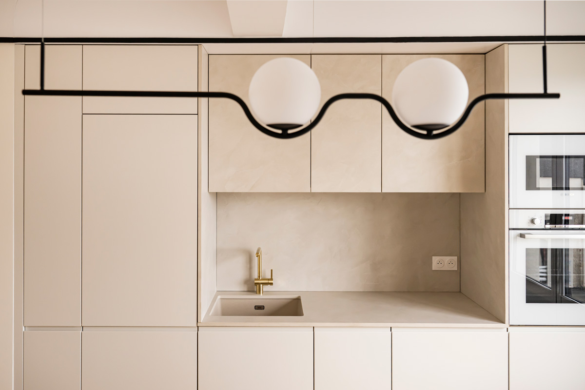 Petites Écurie (Gd Apt)